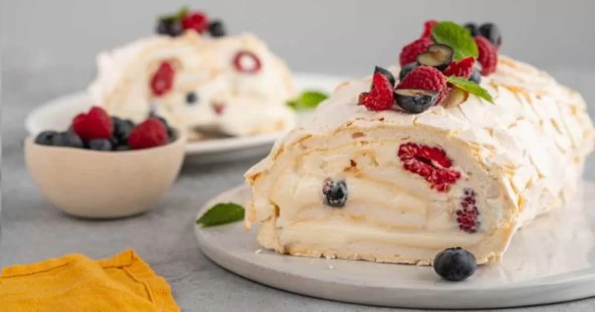 dezert kolac recepty pecenie slahanie pavlova torta pavlova_rolada